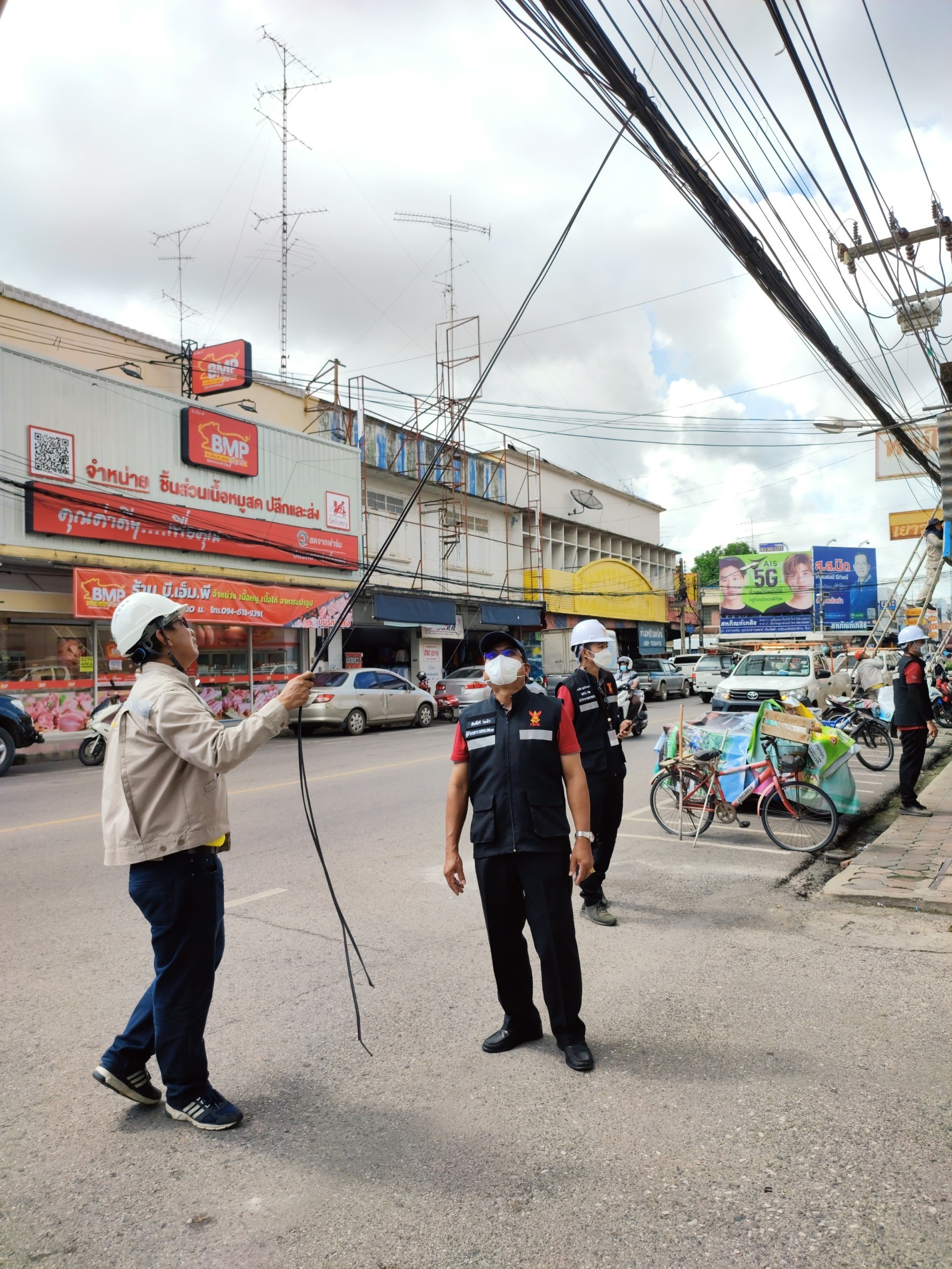 LINE_ALBUM_382022-พิธีเปิดโครงการตรวจสอบปรับปรุง-สาย.jpg