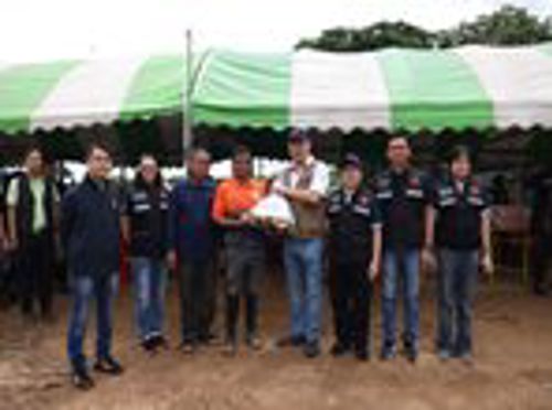 สำนักงาน กสทช. พร้อมด้วยผู้ประกอบการโทรศัพท์เคลื่อนที่ ลงพื้นที่ตรวจสอบคุณภาพสัญญาณในพื้นที่น้ำท่วม จ.สุโขทัย