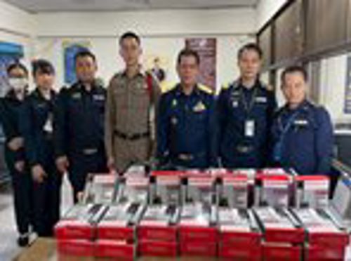 สำนักงาน กสทช. ภาค 3 ปฏิบัติหน้าที่ตรวจค้น ผู้นำเข้าเครื่องวิทยุคมนาคม เพื่อจำหน่ายโดยไม่ได้รับใบอนุญาต จังหวัดลำปาง